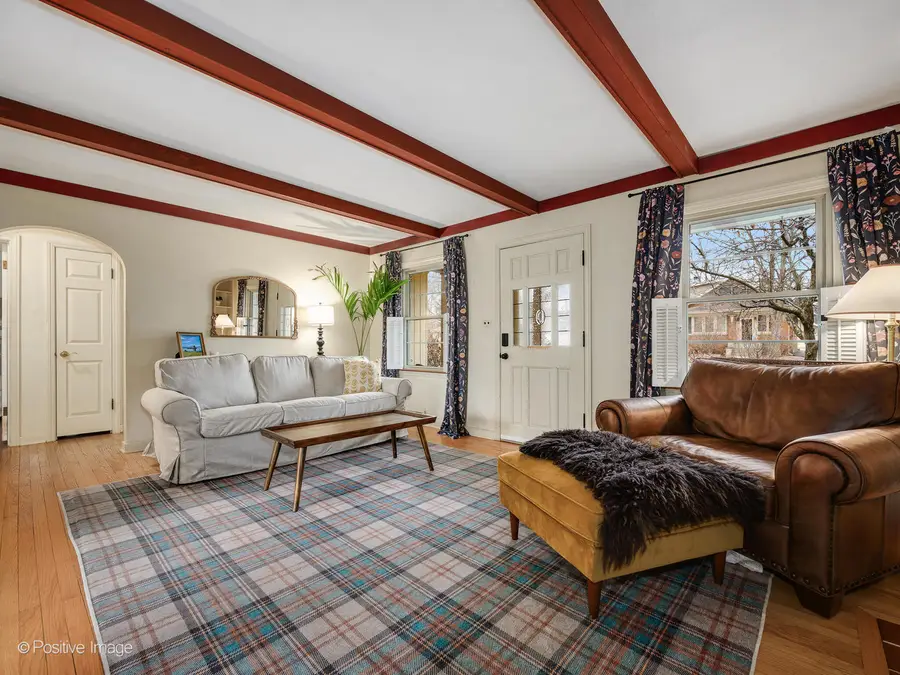 671 Prairie Avenue, Glen Ellyn, IL 60137 - #3