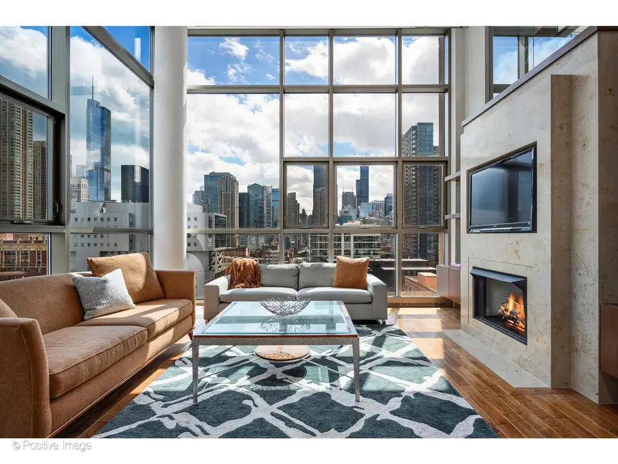 150 W Superior Street #1404, Chicago, IL 60610 - #3