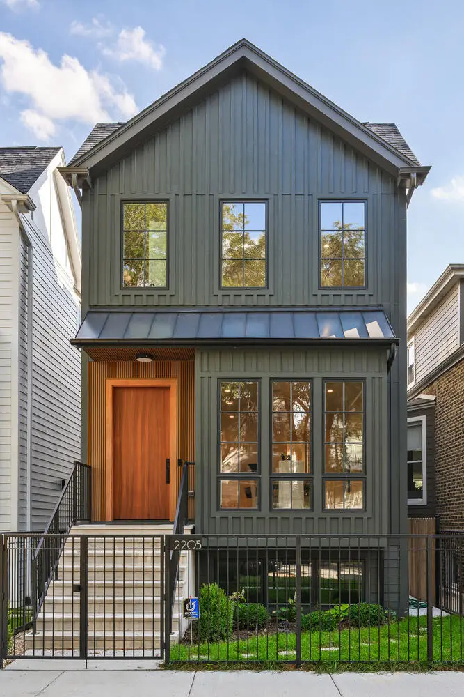 2205 W Huron Street, Chicago, IL 60612 - #1