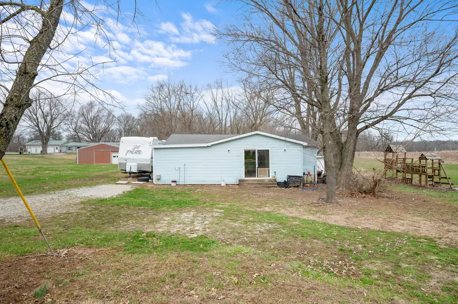 525 E Maple Street, Westfield, IL 62474 - #2