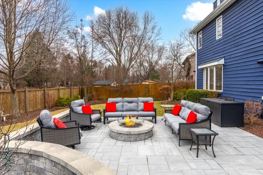 2438 Wendover Drive, Naperville, IL 60565 - #3