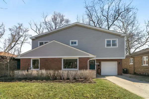 305 Desplaines Avenue, Riverside, IL 60546