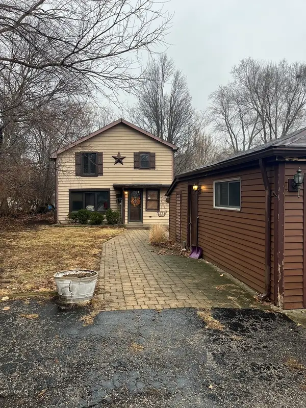 5S661 Wright Street, Naperville, IL 60563