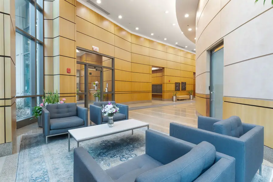 400 N La Salle Drive #2001, Chicago, IL 60654 - #2