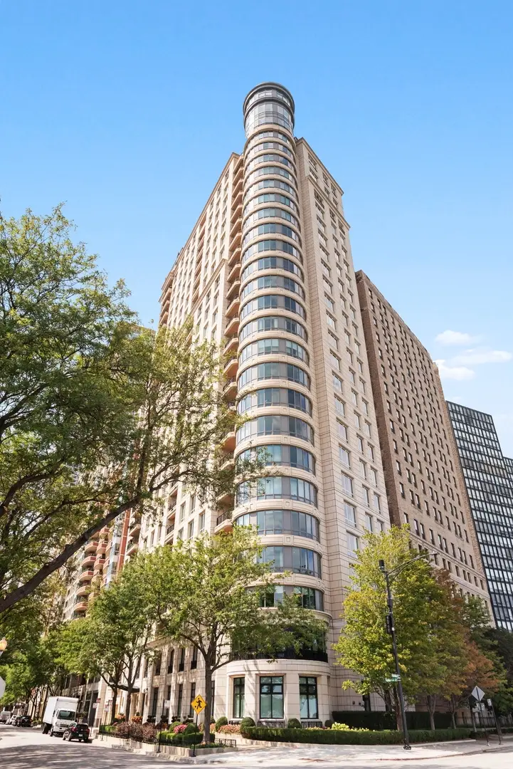 840 N Lake Shore Drive #2102, Chicago, IL 60611 - #1