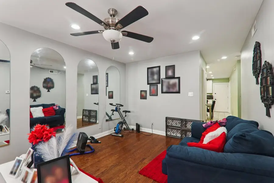 6217 S Seeley Avenue, Chicago, IL 60636 - #2