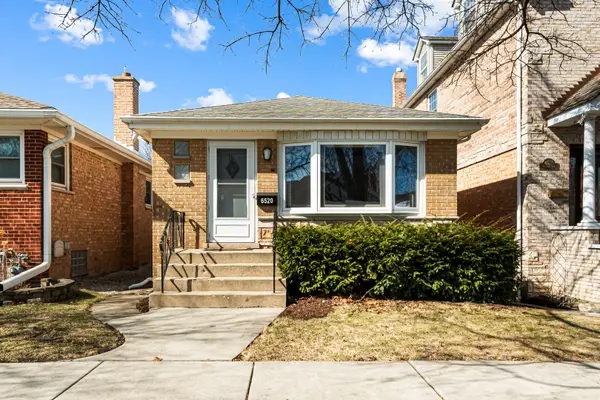 6520 N Oshkosh Avenue, Chicago, IL 60631