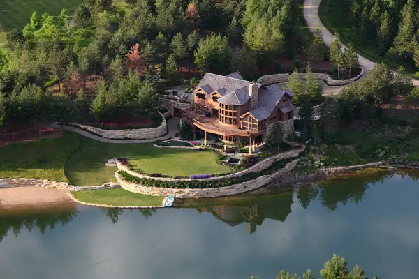 Address Withheld By Seller, Woodstock, IL 60098