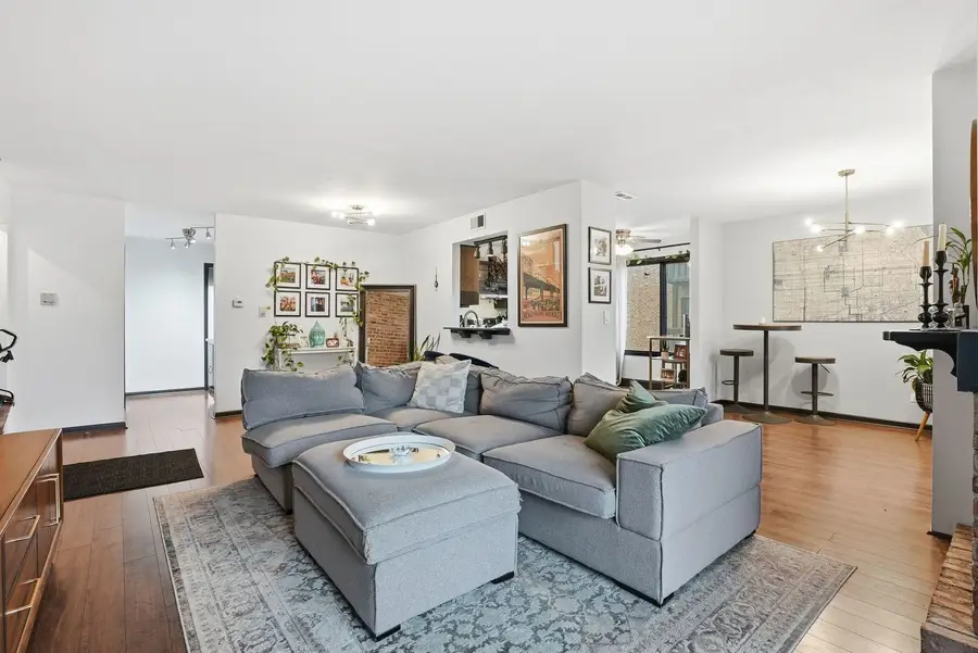 310 Sheridan Drive #1D, Willowbrook, IL 60527 - #3