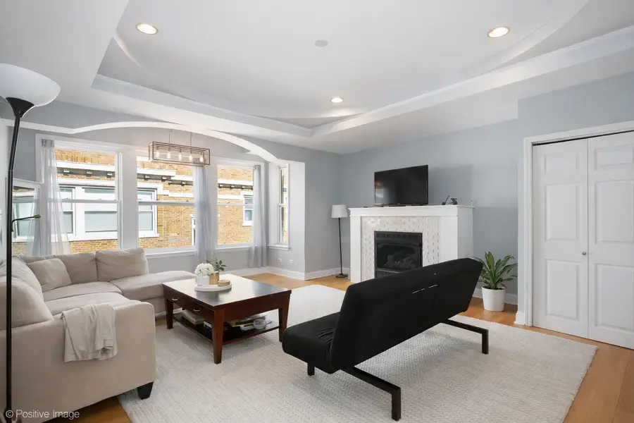 6906 N Lakewood Avenue #3W, Chicago, IL 60626 - #3