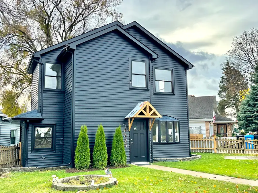 8325 W Forest Preserve Avenue, Chicago, IL 60634 - #2