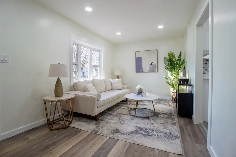 9821 Natoma Avenue, Oak Lawn, IL 60453 - #3