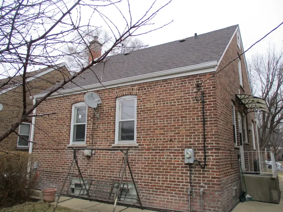 11322 S Avenue G, Chicago, IL 60617 - #2