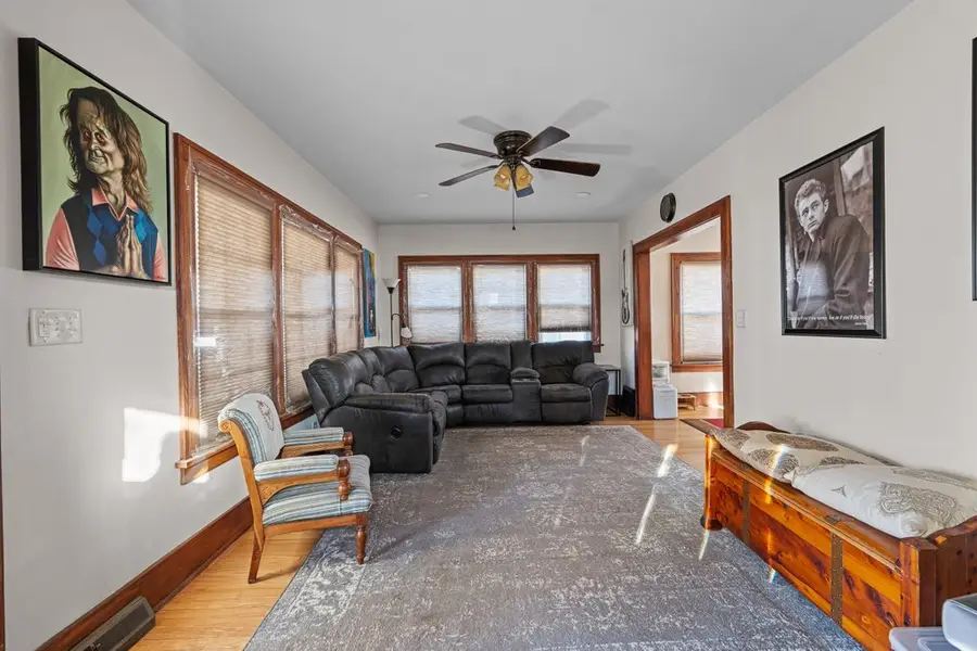 4202 10th Avenue, Moline, IL 61265 - #3