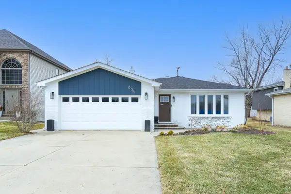 558 N Oaklawn Avenue, Elmhurst, IL 60126