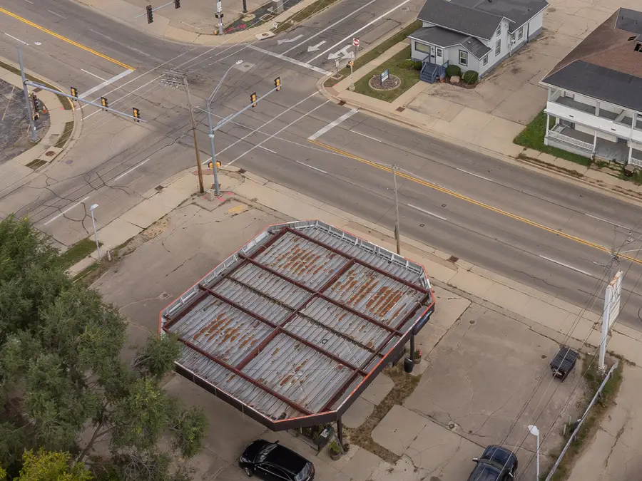 220 N Galena Avenue, Freeport, IL 61032 - #3