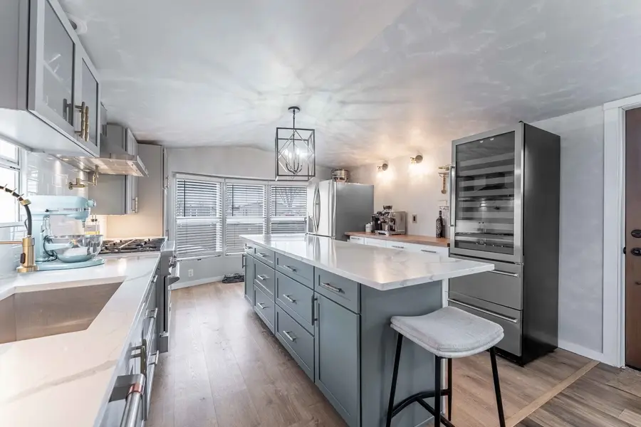 106 8th Avenue, Bartlett, IL 60103 - #3