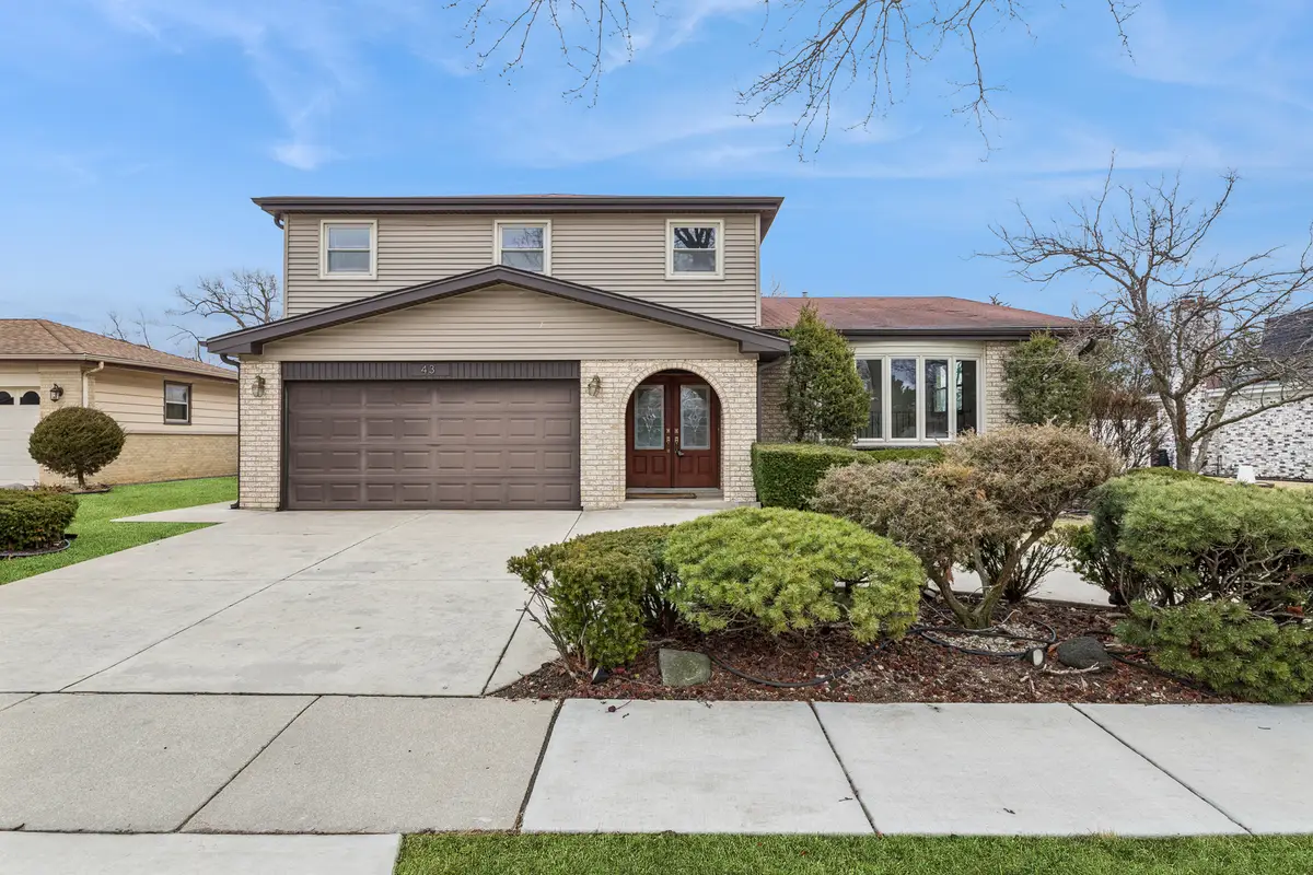 43 Inner Circle Drive, Des Plaines, IL 60016 - #1