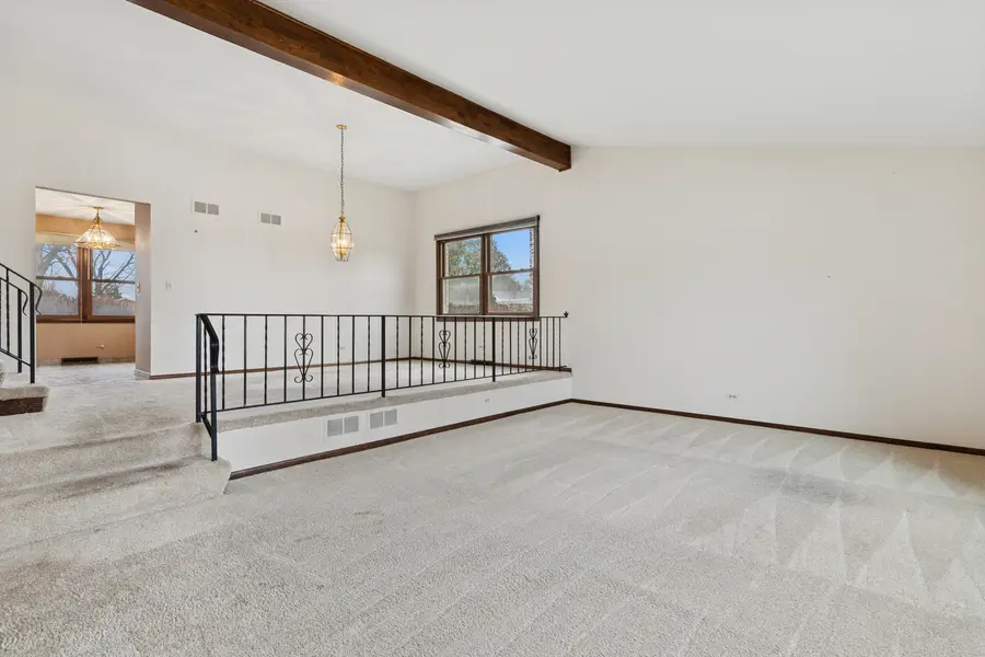 43 Inner Circle Drive, Des Plaines, IL 60016 - #2