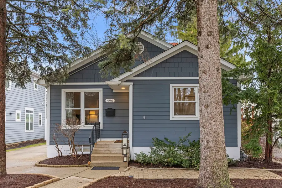 490 Carleton Avenue, Glen Ellyn, IL 60137 - #2