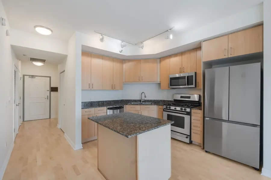 720 W Randolph Street #905, Chicago, IL 60661 - #3