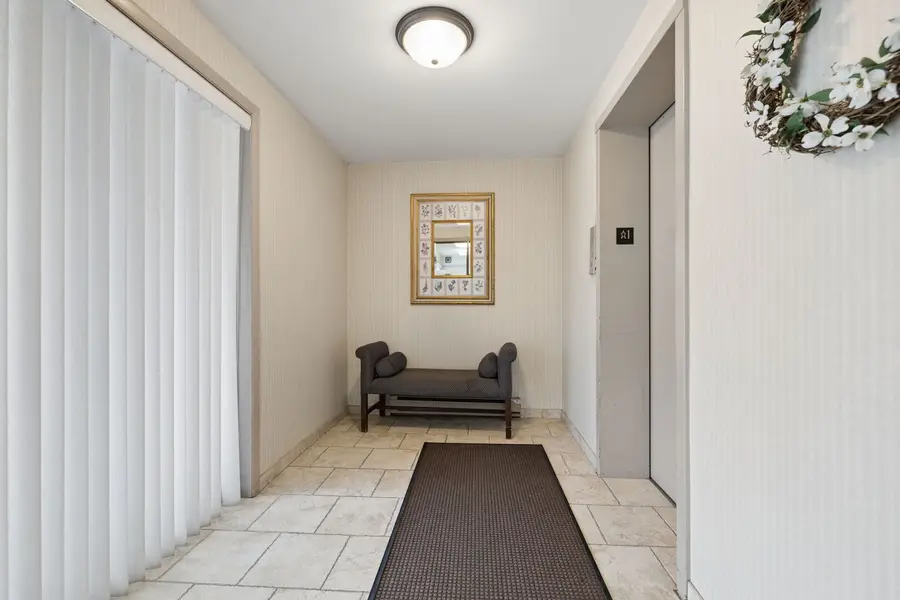 7510 Farmingdale Drive #407, Darien, IL 60561 - #2