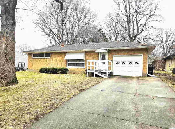 2025 W Hilltop Drive, Quincy, IL 62305