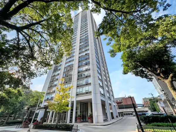 70 W Burton Place #301F, Chicago, IL 60610