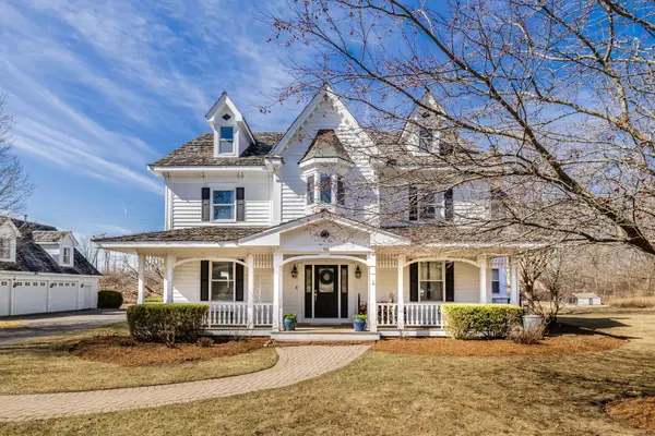 3 Eagle Pointe Drive, Barrington Hills, IL 60010