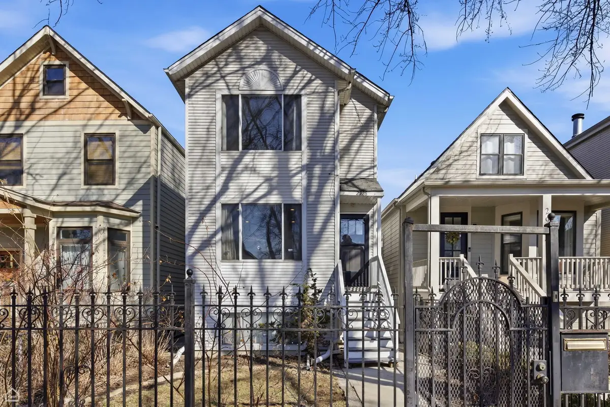 2926 W Belden Avenue, Chicago, IL 60647 - #1