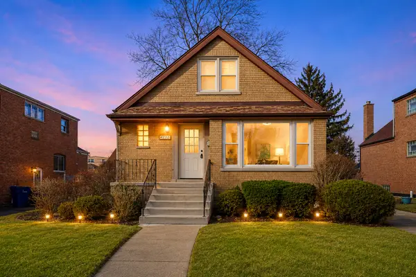 4232 W 109th Street, Oak Lawn, IL 60453