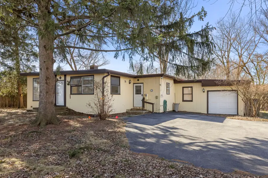 128 Harding Court, Glen Ellyn, IL 60137 - #2