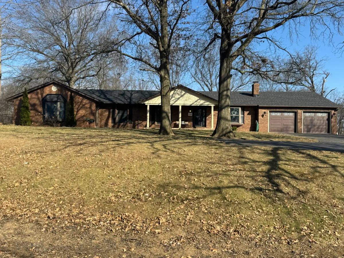 2702 Lakewood Drive, Vandalia, IL 62471 - #1