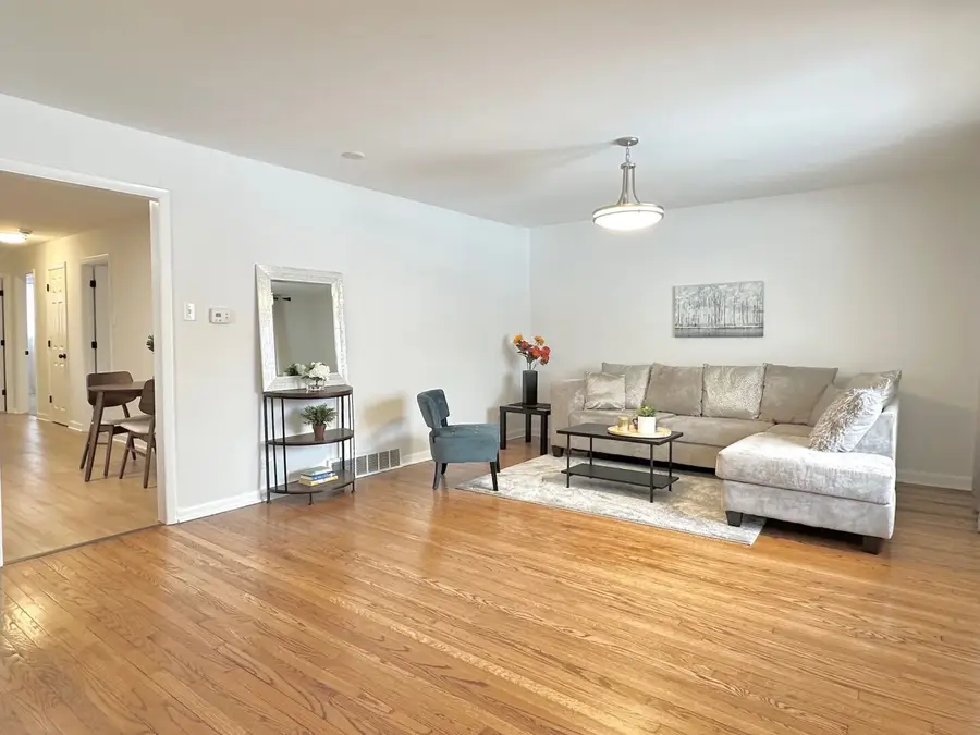 468 Joyce Court, South Holland, IL 60473 - #2