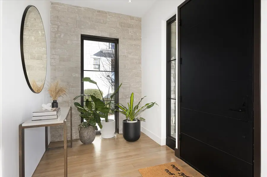 176 S Arlington Avenue, Elmhurst, IL 60126 - #3