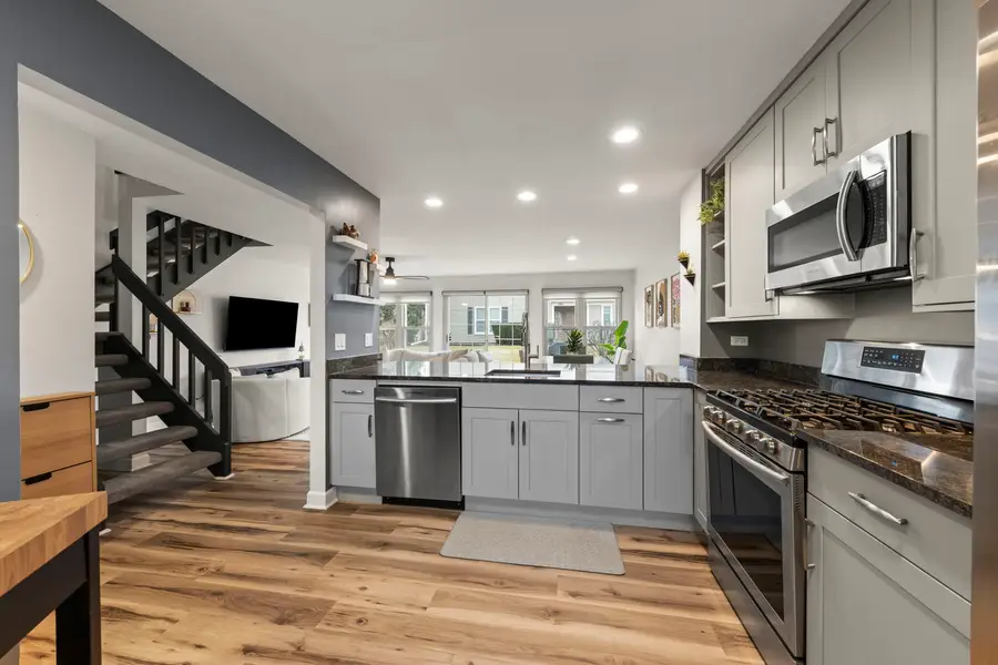 1859 Pebble Beach Circle #6, Elk Grove Village, IL 60007 - #3