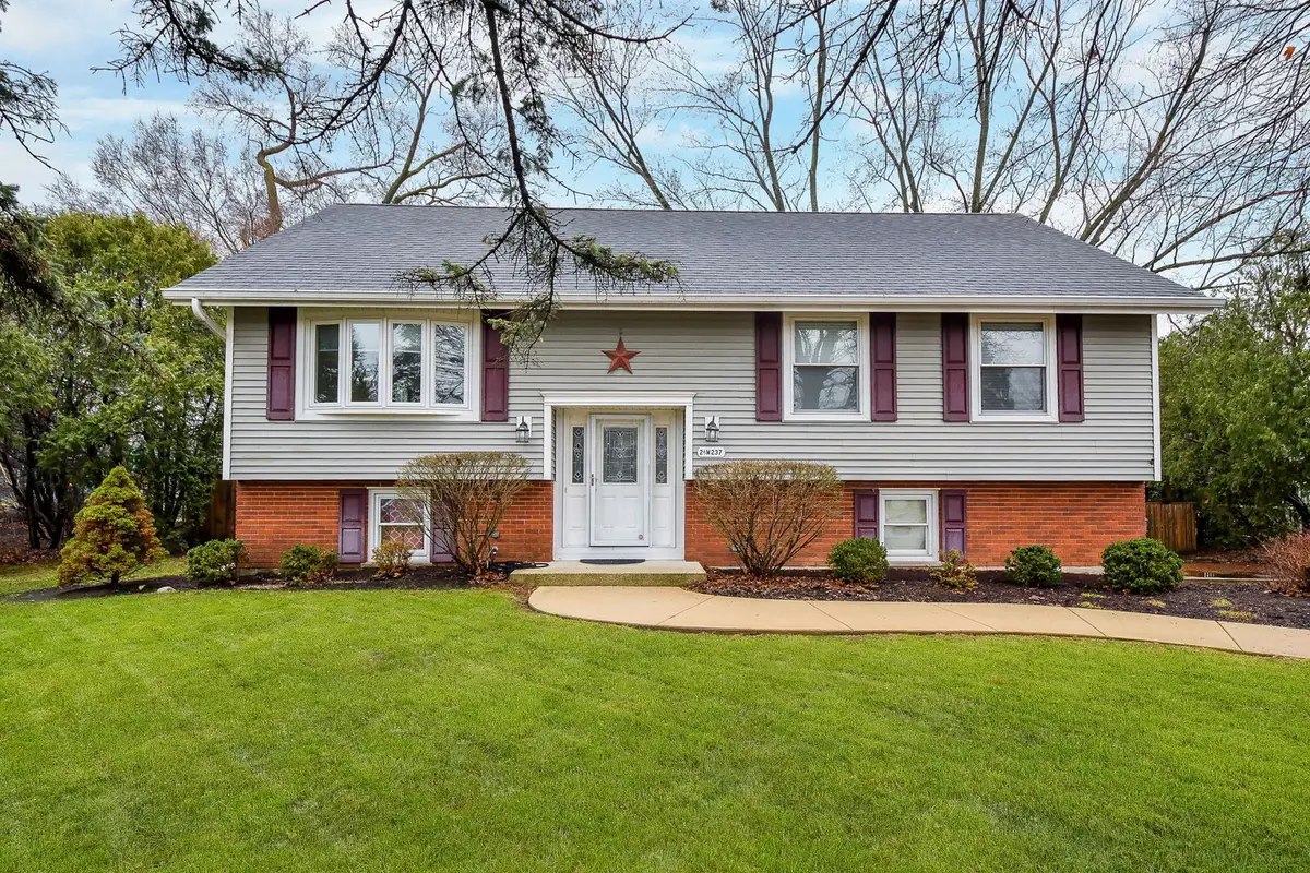 26W237 Parkway Drive, Winfield, IL 60190 - #1