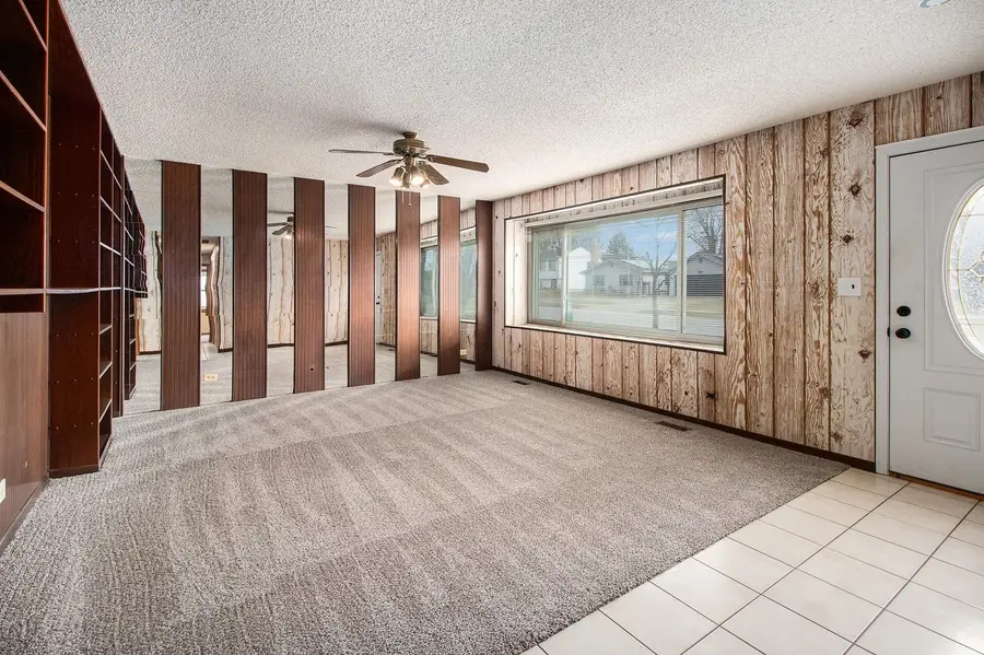 120 Ellington Drive, Schaumburg, IL 60194 - #3