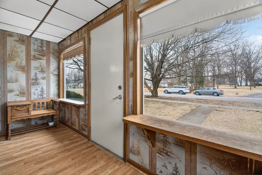 806 16th Street, Mendota, IL 61342 - #3