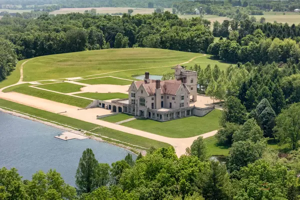 17519 Lincoln Road, Harvard, IL 60033