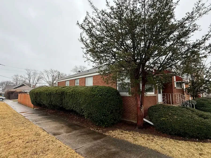 317 Frederick Avenue, Bellwood, IL 60104 - #3