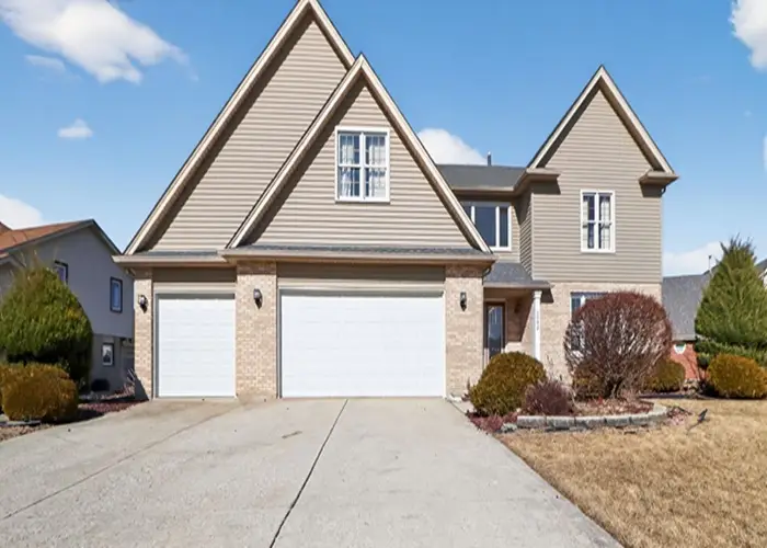 3902 Edgewater Drive, Hazel Crest, IL 60429 - #2