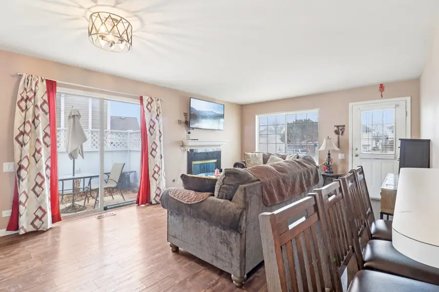 353 Gregory Street, Aurora, IL 60504 - #3