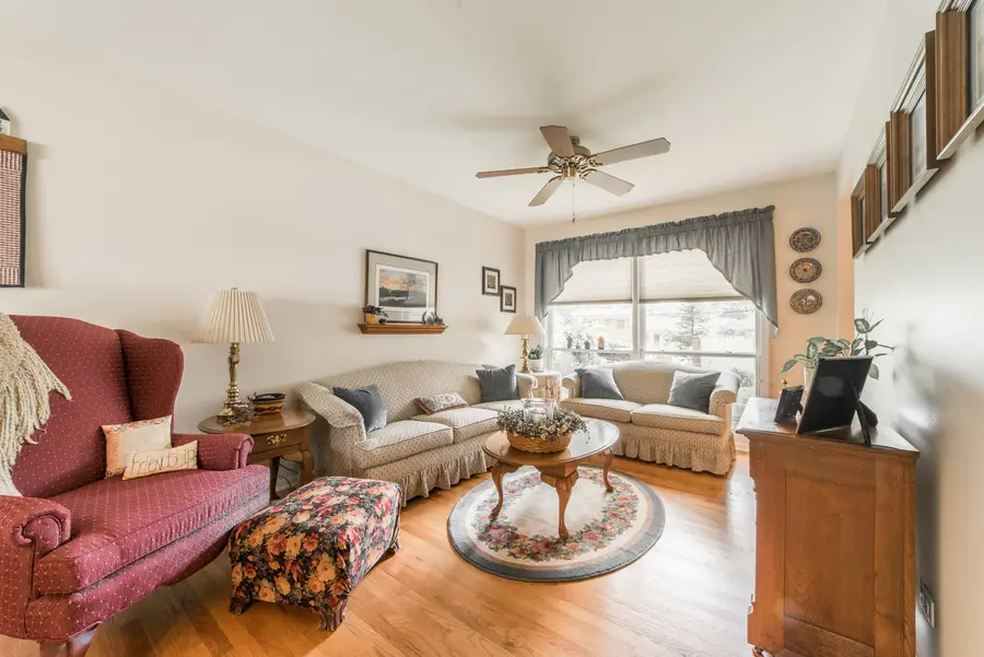 731 Hawthorne Circle, Lombard, IL 60148 - #3