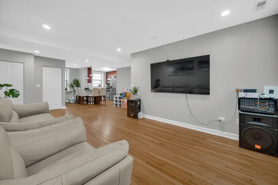 5230 N Campbell Avenue #1A, Chicago, IL 60625 - #3