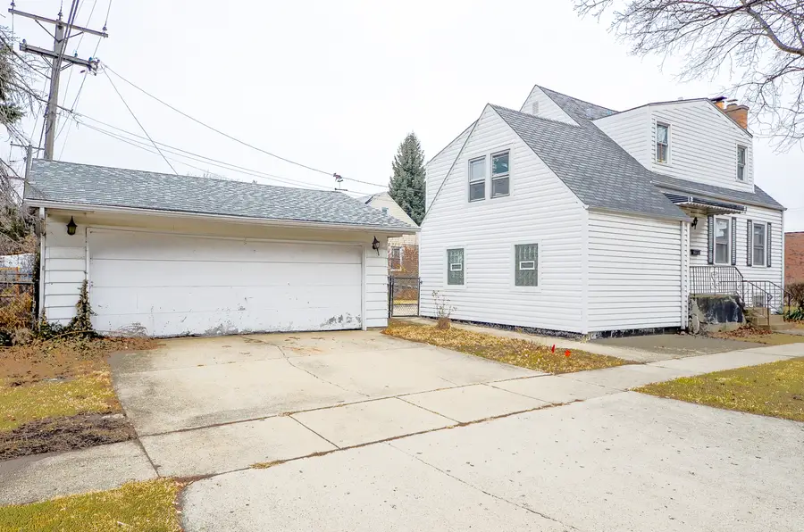 7333 W Foster Avenue, Harwood Heights, IL 60706 - #2