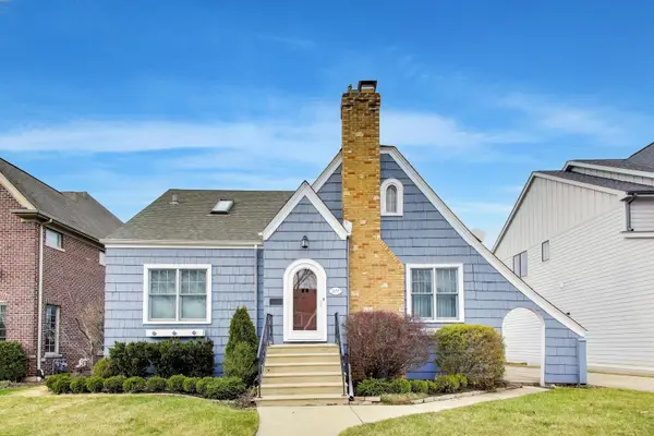 277 E Oneida Avenue, Elmhurst, IL 60126