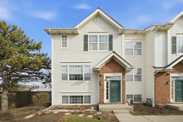 798 River Walk Drive, Wheeling, IL 60090