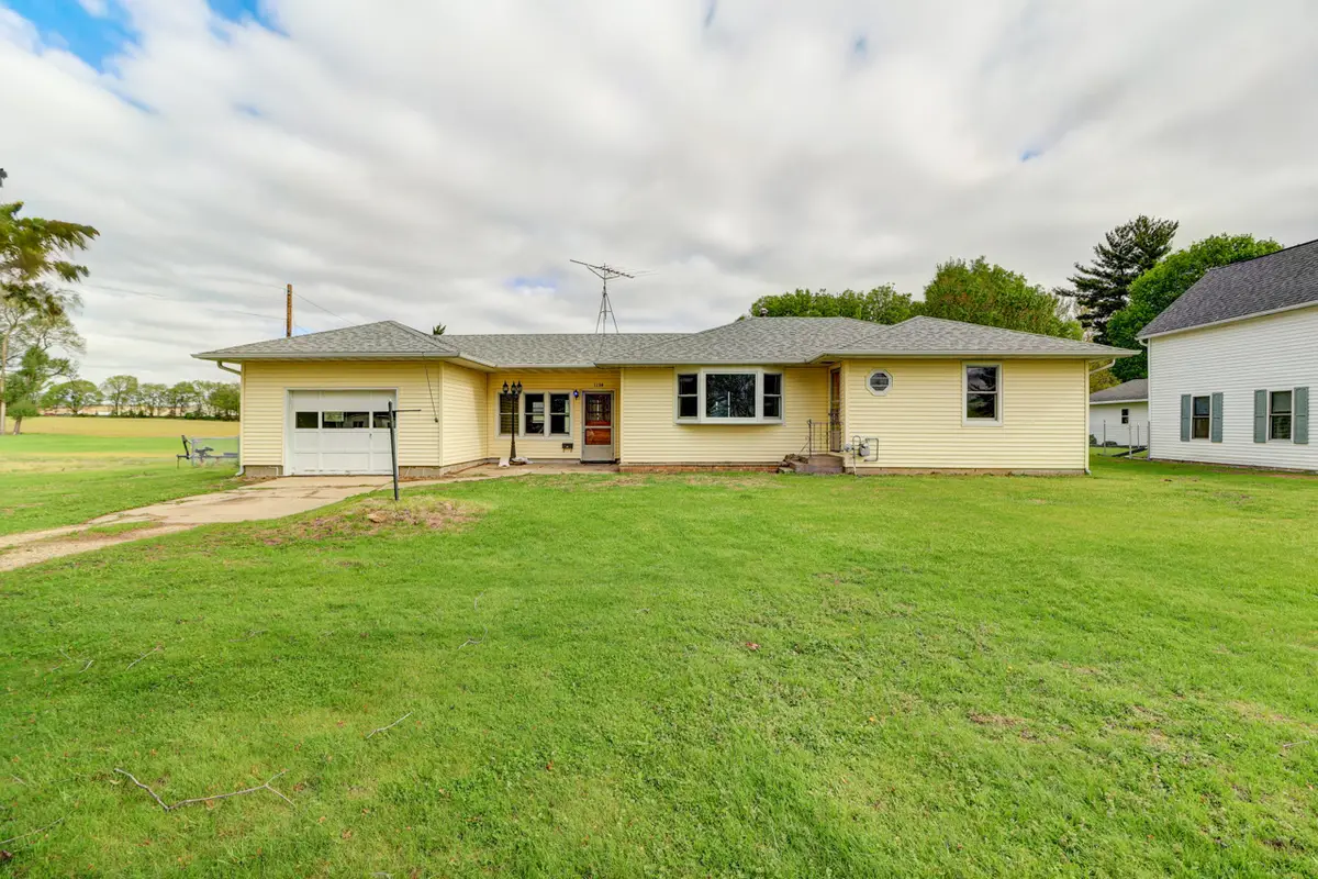 1134 W Main Street, Thomson, IL 61285 - #1