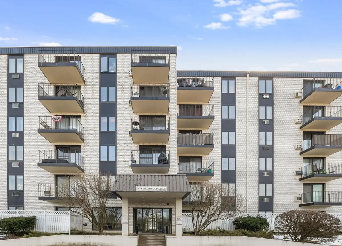 9078 W Heathwood Drive #5D, Niles, IL 60714 - #1